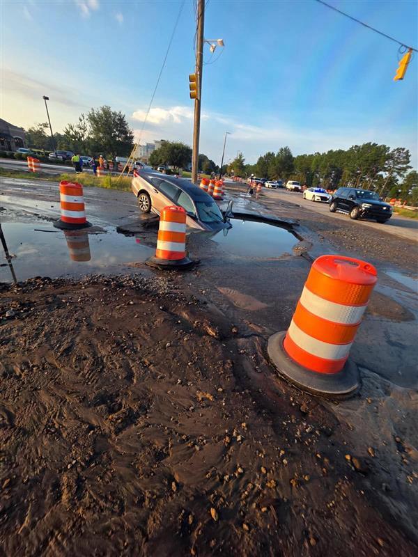 Sinkhole Swallows Car Myrtle Beach