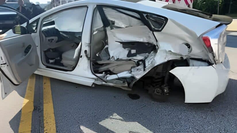 Deadly crash on Mount Paran road captured on video