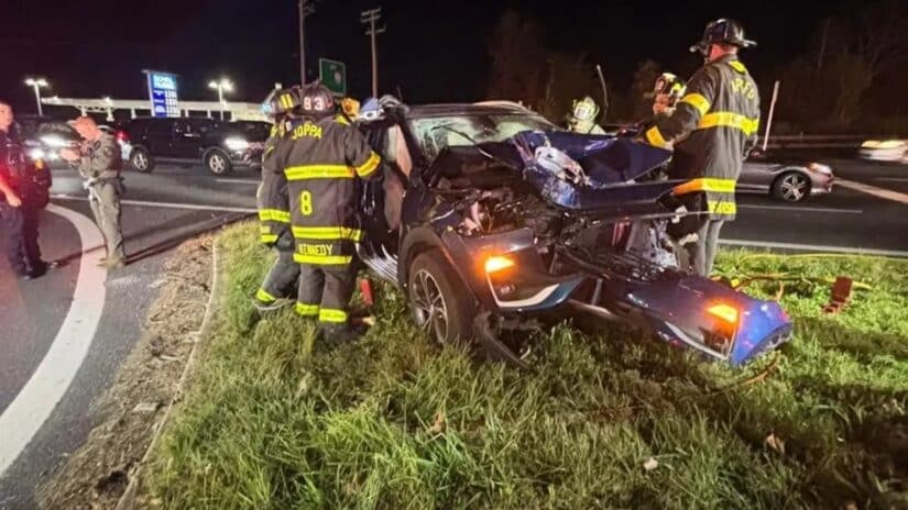 Image for Man Injured in High-Speed Single-Vehicle Crash on Can City Road post