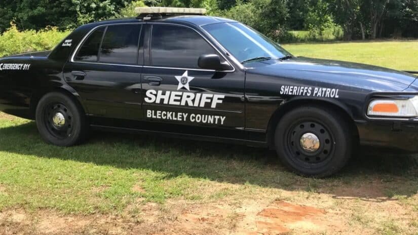 Image for Three Sent to Hospital After Car and Pickup Truck Collide in Bleckley County post