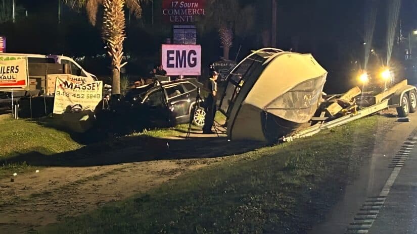 Image for Savannah Highway Collision Disrupts Traffic in West Ashley post